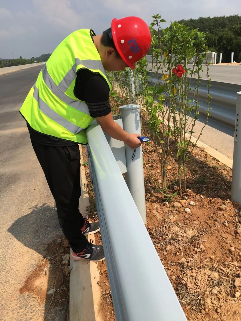 启航2020!通车了!中建铁投力海南“田字型”高速公路网建成!
